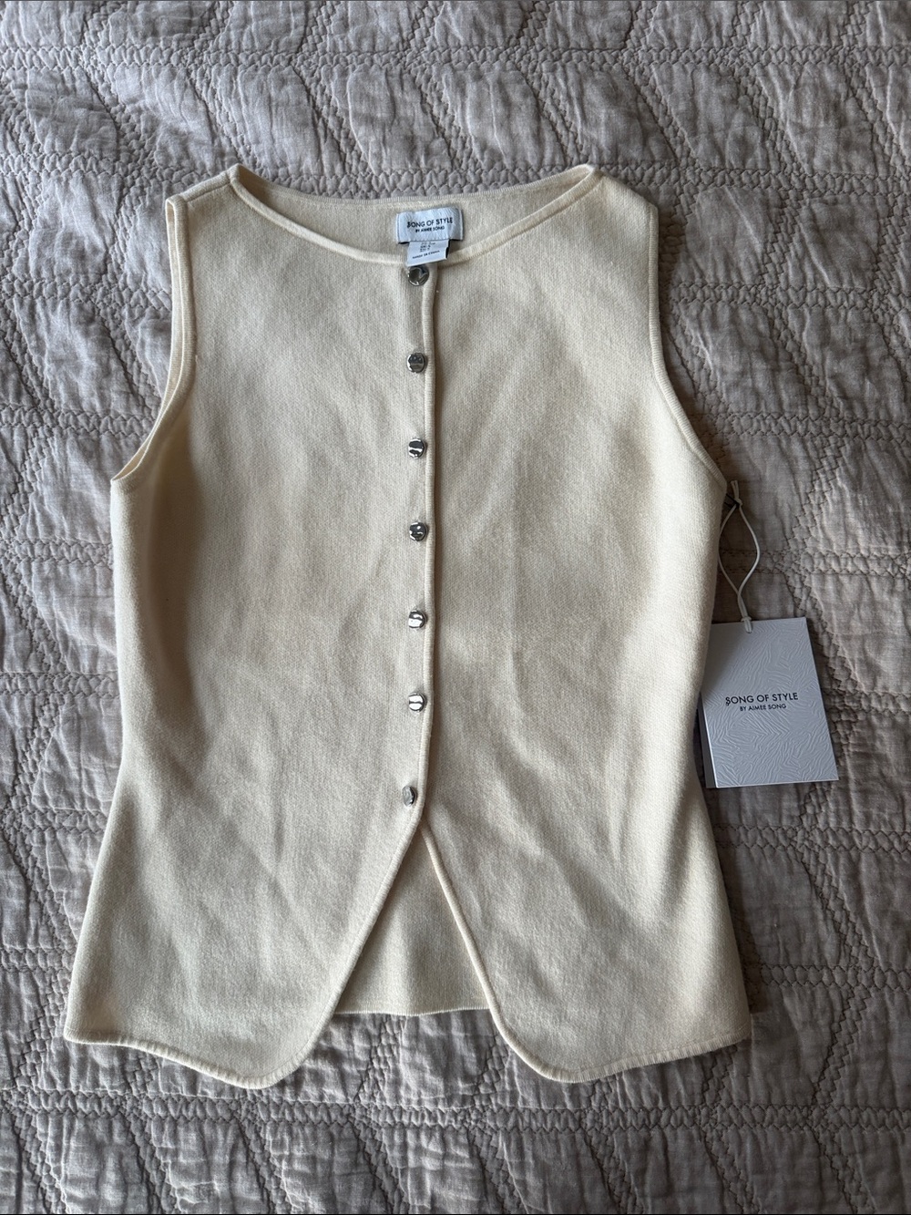 Song of Style Soft Cream Sleeveless Button-Front Knit Top
